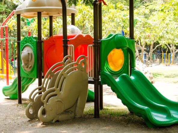 Safal-Park-Amenities-Kids-Play-Area